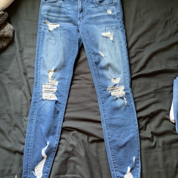 American Eagle Ripped Jeggings - Picture 1 of 4